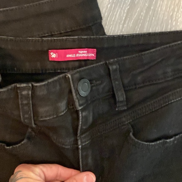 SO size 5(27) bundle of 3 black jeans - Picture 3 of 4